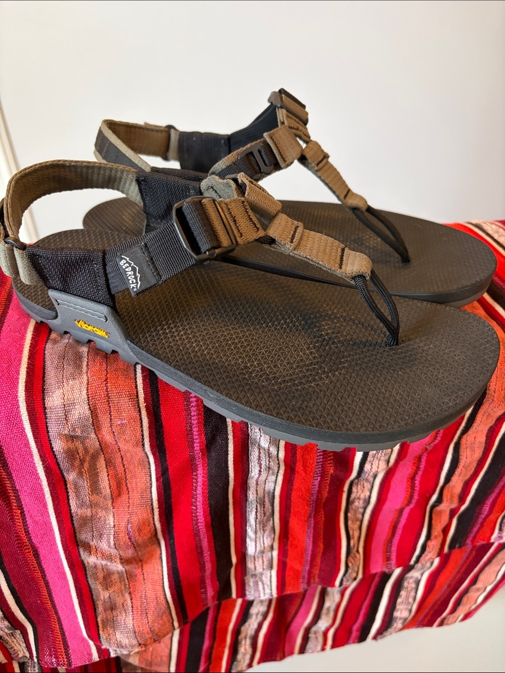 Men's bedrock Black and Brown Outdoor vibram Strap Sandals